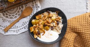 Recette healthy de porridge pomme cannelle