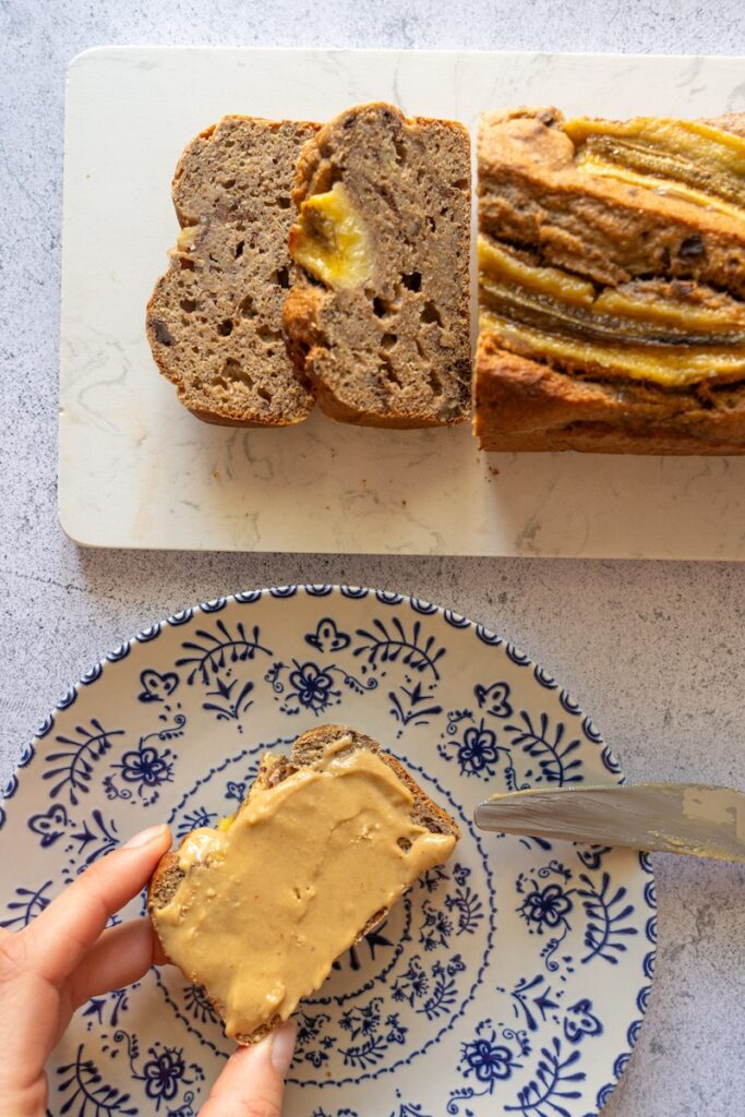 banana bread avec du beurre de cacahuètes